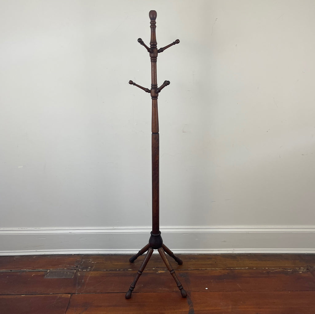 Vintage Oak Coat Tree Hammertown