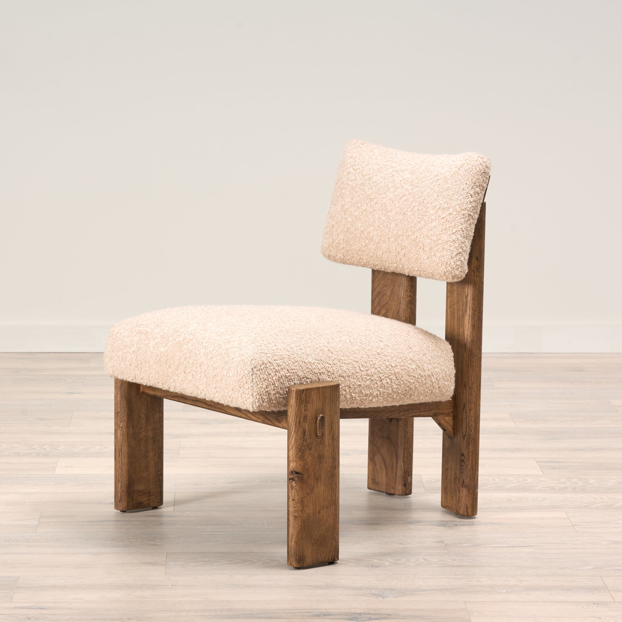 Cassius Accent Chair - Thumbnail 3