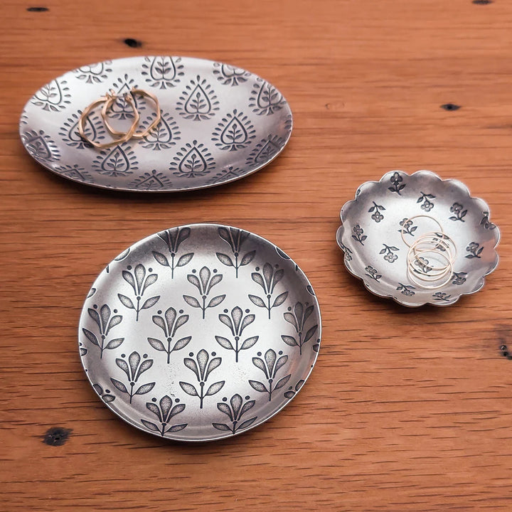 Oval Ring Dish w/ Paisley Motif