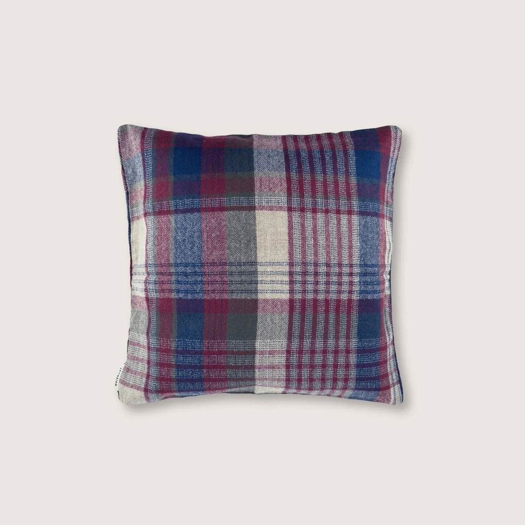 Laine N°81 Pillow in Navy Blue 50x50cm