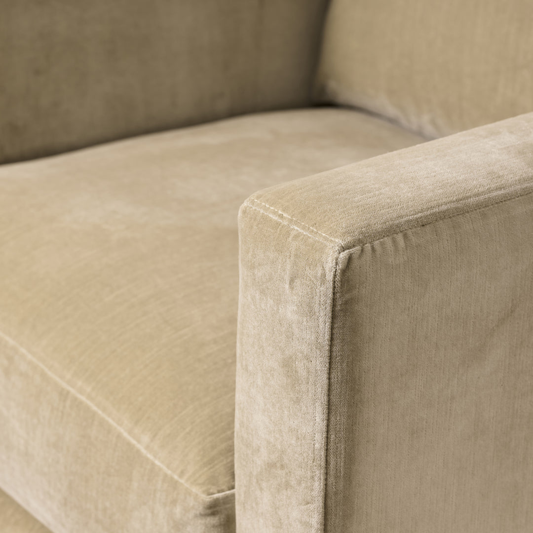 slim chair top detail 