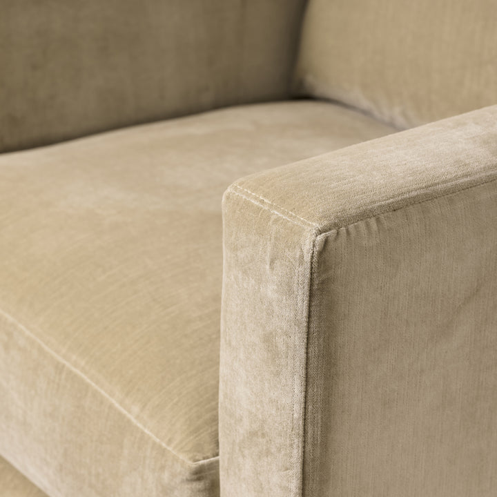 slim chair top detail 