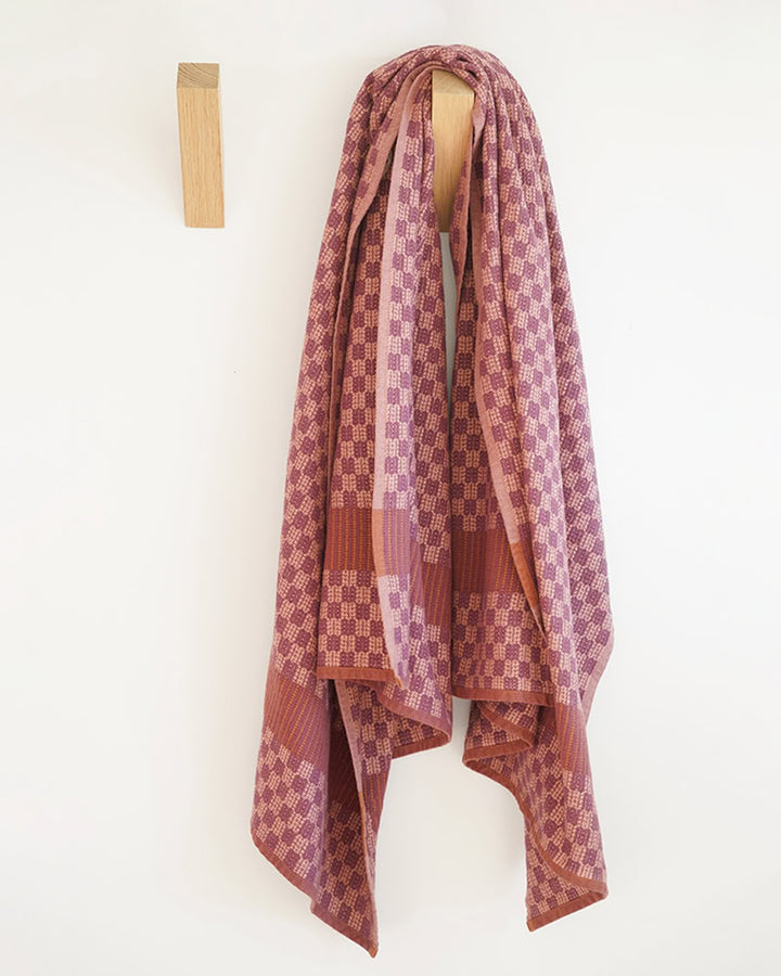 Cotton Beach Towel in Willow Weave Seafan