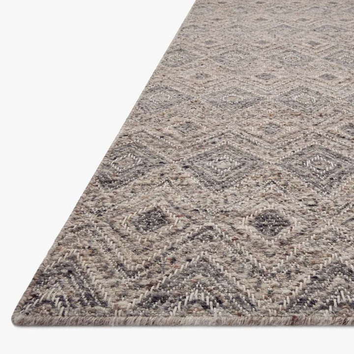 Raven Rug in Taupe/Grey 2.3x3.9