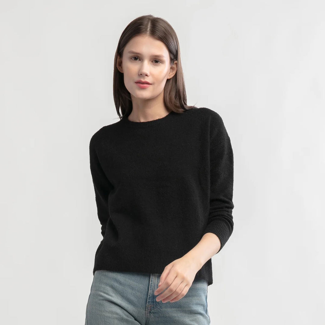 Basic Crewneck Sweater in Black