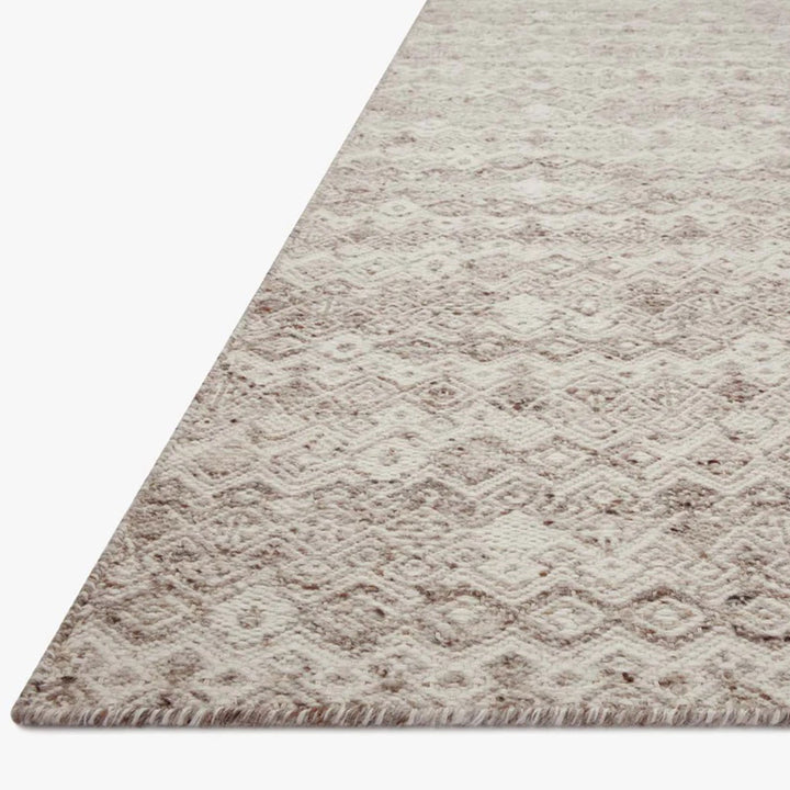 Raven Rug in Dove/Ivory 2.3x3.9