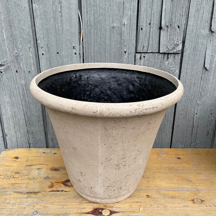 Lavastone Planter Andover Medium (22x19)