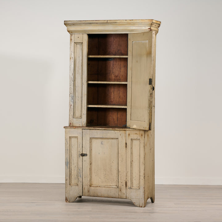 Very Early Connecticut Cupboard