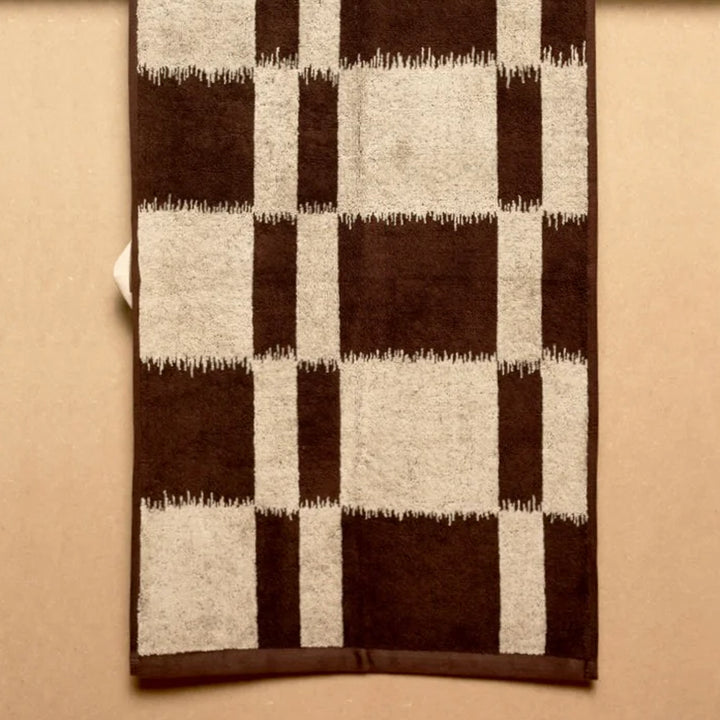 Karin Hand Towel