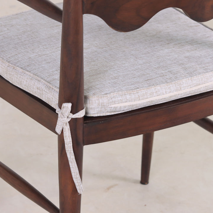 Wave Armchair With Cushion