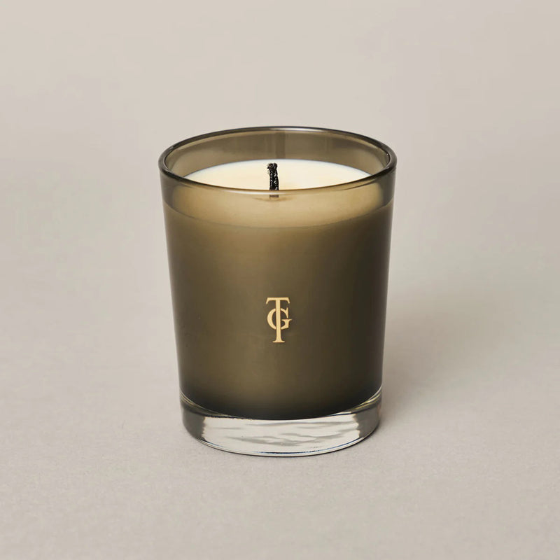 Manor Classic Candle - Black Currant Leaves